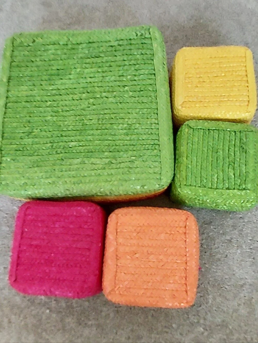 Colorful Straw Basket Party Set 5 Pieces Handles New Tags Neon Colors